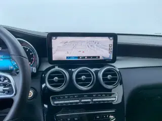 Mercedes-Benz GLC 2021 GLC 260 L 4MATIC Dynamic interior photo 16 Mercedes-Benz GLC 2021 GLC 260 L 4MATIC Dynamic interior photo 16