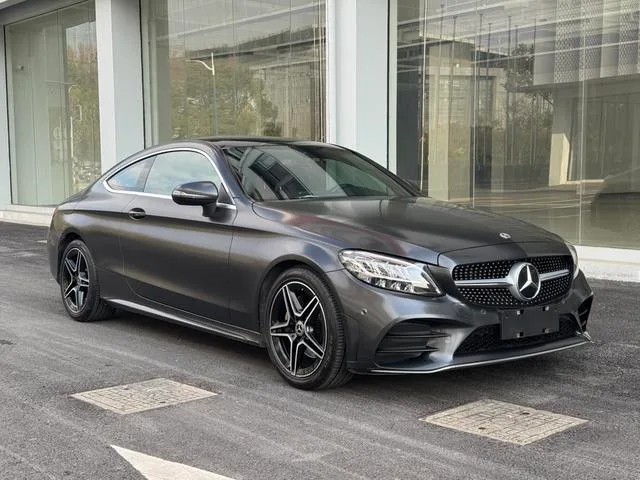 Mercedes-Benz C-Class 2021 C 260 Coupé extérieur photo 3 Mercedes-Benz C-Class 2021 C 260 Coupé extérieur photo 3
