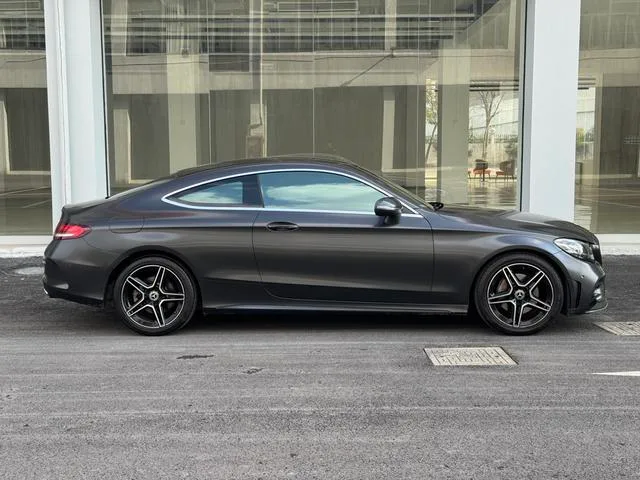 Mercedes-Benz C-Class 2021 C 260 Coupé extérieur photo 4 Mercedes-Benz C-Class 2021 C 260 Coupé extérieur photo 4