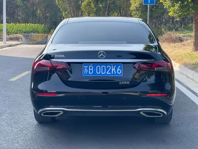 Mercedes-Benz E-Class 2023 E 260 L Passenger car exterior photo 5