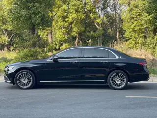 Mercedes-Benz E-Class 2023 E 260 L Passenger car exterior photo 7
