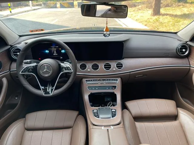 Mercedes-Benz E-Class 2023 E 260 L Passenger car interior photo 11