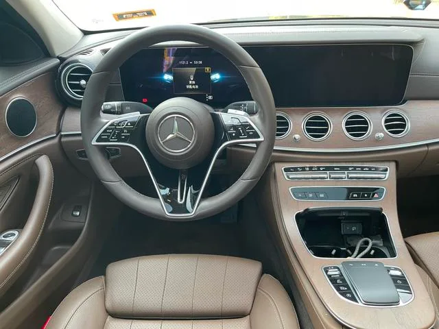 Mercedes-Benz E-Class 2023 E 260 L Passenger car interior photo 12