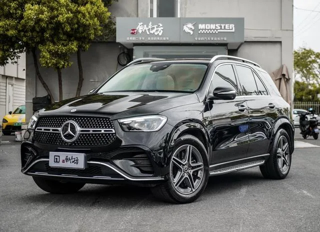 Mercedes-Benz GLE (Imported) 2024 GLE 450 4MATIC Style tendance extérieur photo 1 Mercedes-Benz GLE (Imported) 2024 GLE 450 4MATIC Style tendance extérieur photo 1