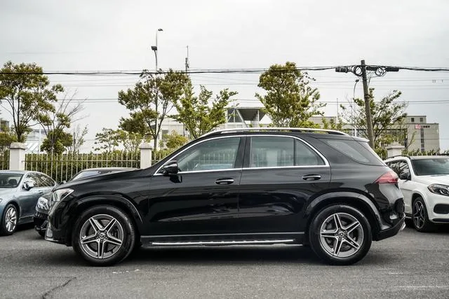 Mercedes-Benz GLE (Imported) 2024 GLE 450 4MATIC Style tendance extérieur photo 3 Mercedes-Benz GLE (Imported) 2024 GLE 450 4MATIC Style tendance extérieur photo 3