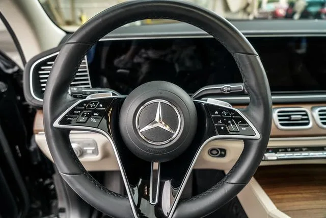 Mercedes-Benz GLE (Imported) 2024 GLE 450 4MATIC Style tendance extérieur photo 8 Mercedes-Benz GLE (Imported) 2024 GLE 450 4MATIC Style tendance extérieur photo 8