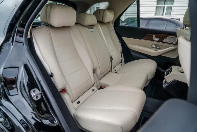 Mercedes-Benz GLE (Imported) 2024 GLE 450 4MATIC Style tendance extérieur photo 9 Mercedes-Benz GLE (Imported) 2024 GLE 450 4MATIC Style tendance extérieur photo 9