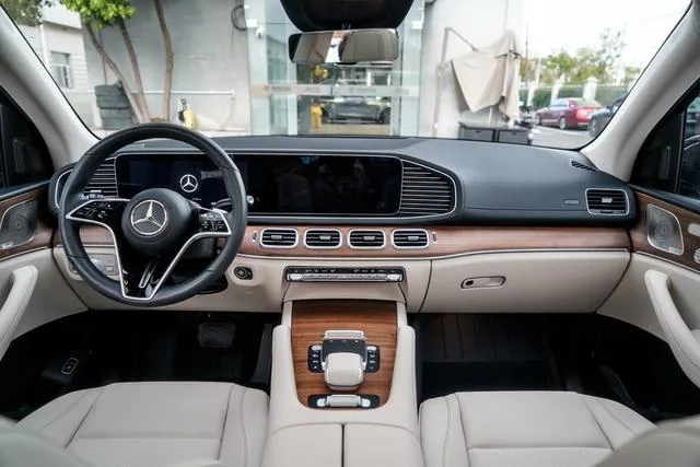 Mercedes-Benz GLE (Imported) 2024 GLE 450 4MATIC Style tendance intérieur photo 14 Mercedes-Benz GLE (Imported) 2024 GLE 450 4MATIC Style tendance intérieur photo 14