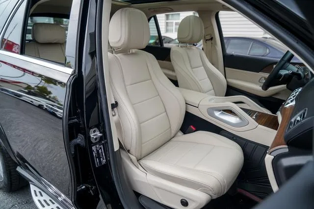 Mercedes-Benz GLE (Imported) 2024 GLE 450 4MATIC Style tendance intérieur photo 17 Mercedes-Benz GLE (Imported) 2024 GLE 450 4MATIC Style tendance intérieur photo 17