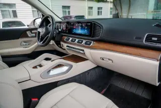 Mercedes-Benz GLE (Imported) 2024 GLE 450 4MATIC Style tendance intérieur photo 18 Mercedes-Benz GLE (Imported) 2024 GLE 450 4MATIC Style tendance intérieur photo 18