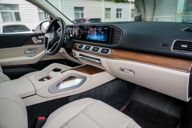 Mercedes-Benz GLE (Imported) 2024 GLE 450 4MATIC Style tendance intérieur photo 18 Mercedes-Benz GLE (Imported) 2024 GLE 450 4MATIC Style tendance intérieur photo 18