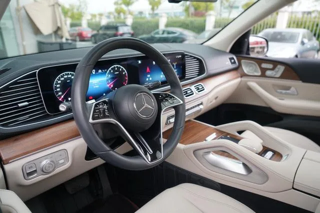 Mercedes-Benz GLE (Imported) 2024 GLE 450 4MATIC Style tendance intérieur photo 19 Mercedes-Benz GLE (Imported) 2024 GLE 450 4MATIC Style tendance intérieur photo 19