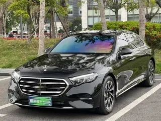 Mercedes-Benz E-Class 2024 E 300 L De lujo Coche exterior foto 1