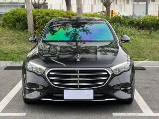 Mercedes-Benz E-Class 2024 E 300 L De lujo Coche exterior foto 2