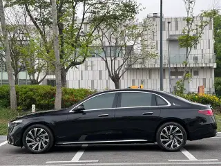 Mercedes-Benz E-Class 2024 E 300 L De lujo Coche exterior foto 7