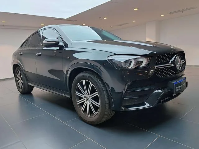 Mercedes-Benz GLE Coupe 2022 GLE 350 4MATIC coupe SUV Luxury type exterior photo 2