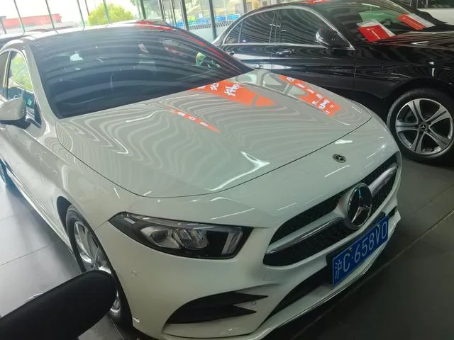 Mercedes-Benz A-Class 2021 A 200 L Sports Sedan Dynamic Edition exterior photo 3
