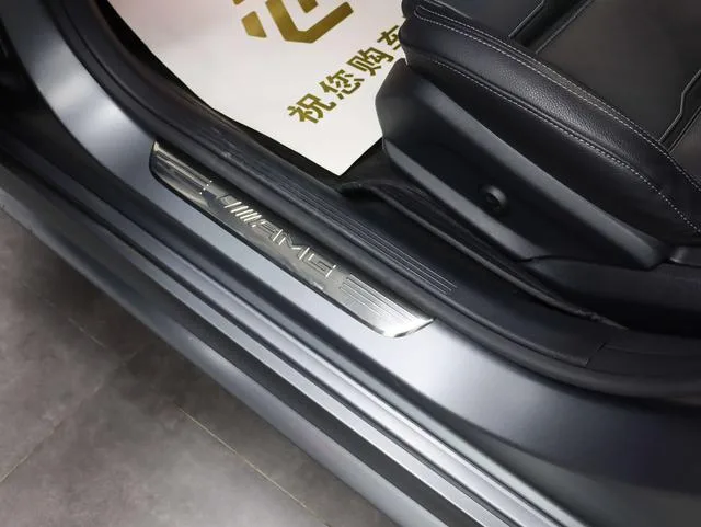 Mercedes-Benz AMG GT 2023 AMG GT 50 Voiture de sport à quatre portes intérieur photo 13 Mercedes-Benz AMG GT 2023 AMG GT 50 Voiture de sport à quatre portes intérieur photo 13
