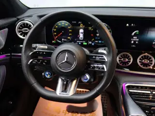 Mercedes-Benz AMG GT 2023 AMG GT 50 Voiture de sport à quatre portes intérieur photo 15 Mercedes-Benz AMG GT 2023 AMG GT 50 Voiture de sport à quatre portes intérieur photo 15