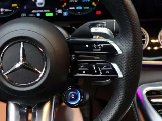Mercedes-Benz AMG GT 2023 AMG GT 50 Voiture de sport à quatre portes intérieur photo 17 Mercedes-Benz AMG GT 2023 AMG GT 50 Voiture de sport à quatre portes intérieur photo 17