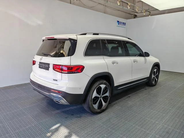 Mercedes-Benz GLB 2023 GLB 220 Style tendance extérieur photo 6
