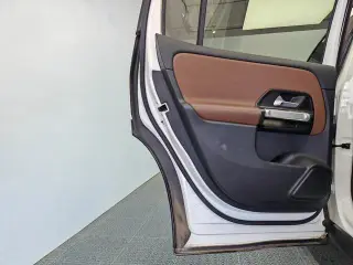 Mercedes-Benz GLB 2023 GLB 220 Style tendance intérieur photo 14