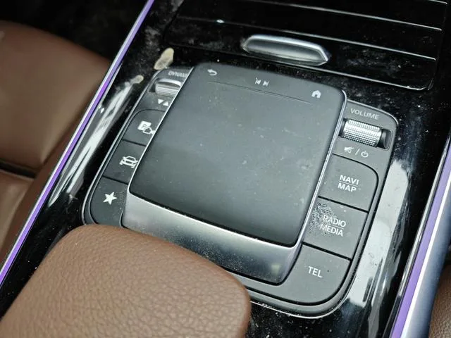 Mercedes-Benz GLB 2023 GLB 220 Style tendance intérieur photo 16