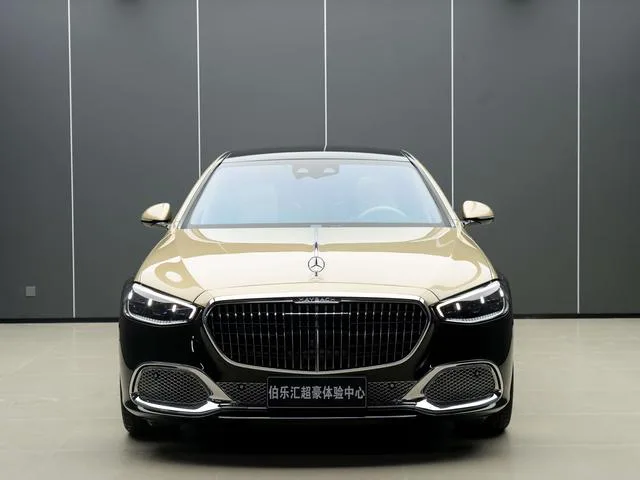 Mercedes-Benz Mercedes-Maybach S-Class 2023 S 680 4MATIC extérieur photo 5