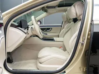 Mercedes-Benz Mercedes-Maybach S-Class 2023 S 680 4MATIC intérieur photo 11