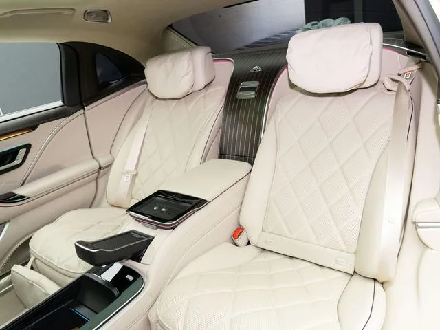 Mercedes-Benz Mercedes-Maybach S-Class 2023 S 680 4MATIC intérieur photo 16