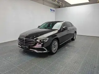 Mercedes-Benz E-Class 2023 E 300 L Estilo de moda Coche exterior foto 1 Mercedes-Benz E-Class 2023 E 300 L Estilo de moda Coche exterior foto 1