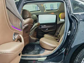 Mercedes-Benz E-Class 2023 E 300 L Estilo de moda Coche interior foto 12 Mercedes-Benz E-Class 2023 E 300 L Estilo de moda Coche interior foto 12