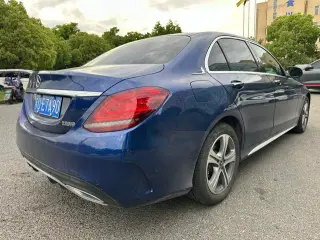 Mercedes-Benz C-Class 2021 C 260 L Version sportive intérieur photo 9
