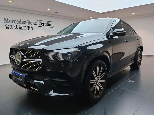 Mercedes-Benz GLE Coupe 2022 GLE 350 4MATIC Coupé SUV Estilo de moda exterior foto 1 Mercedes-Benz GLE Coupe 2022 GLE 350 4MATIC Coupé SUV Estilo de moda exterior foto 1