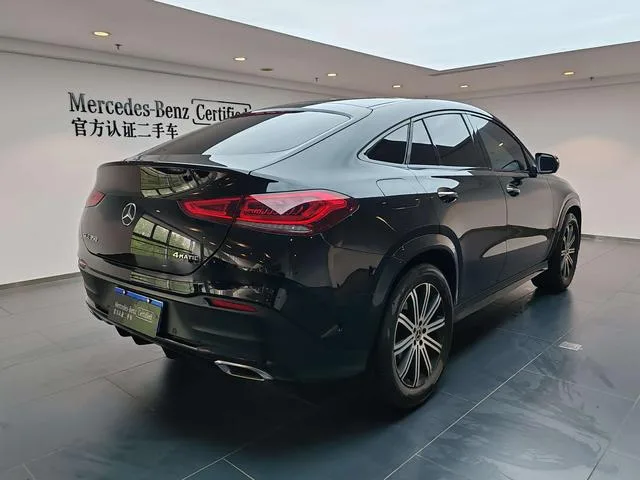 Mercedes-Benz GLE Coupe 2022 GLE 350 4MATIC Coupé SUV Estilo de moda exterior foto 5 Mercedes-Benz GLE Coupe 2022 GLE 350 4MATIC Coupé SUV Estilo de moda exterior foto 5