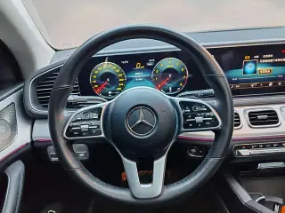 Mercedes-Benz GLE Coupe 2022 GLE 350 4MATIC Coupé SUV Estilo de moda interior foto 12 Mercedes-Benz GLE Coupe 2022 GLE 350 4MATIC Coupé SUV Estilo de moda interior foto 12
