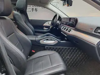 Mercedes-Benz GLE Coupe 2022 GLE 350 4MATIC Coupé SUV Estilo de moda interior foto 16 Mercedes-Benz GLE Coupe 2022 GLE 350 4MATIC Coupé SUV Estilo de moda interior foto 16