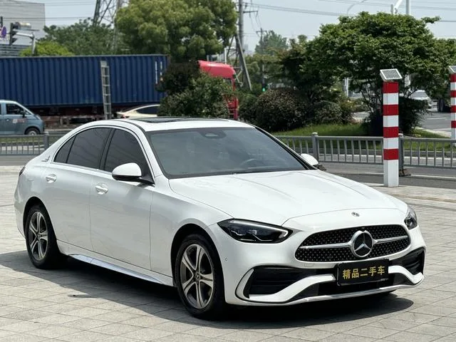 Mercedes-Benz C-Class 2022 C 200 L Version sportive extérieur photo 3