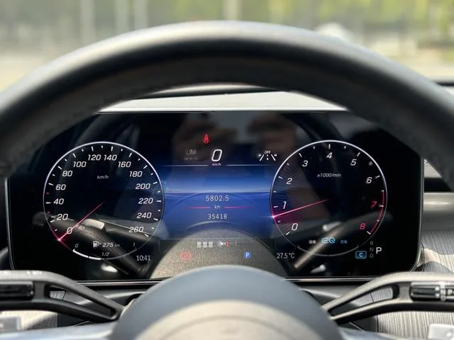 Mercedes-Benz C-Class 2022 C 200 L Version sportive extérieur photo 4