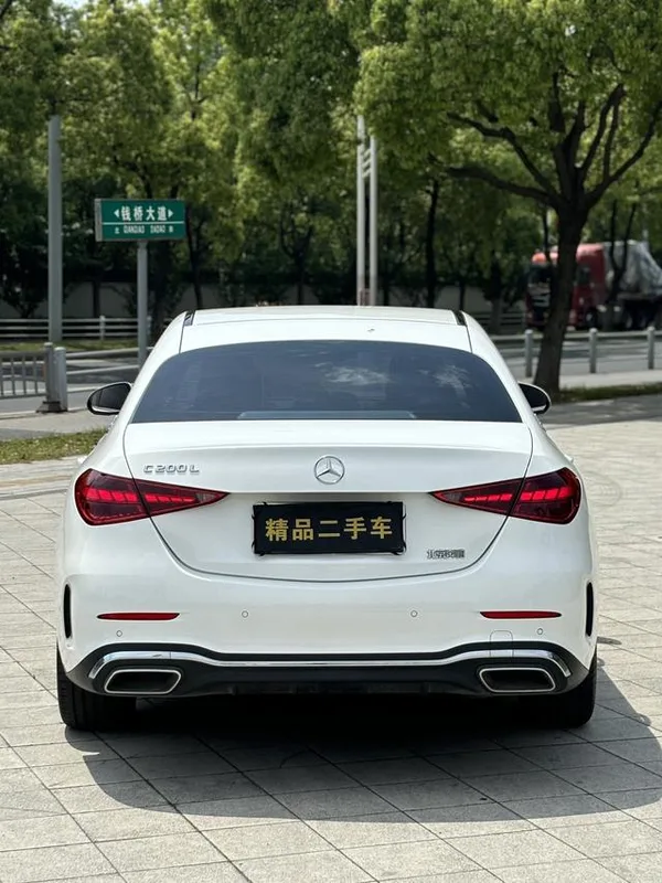 Mercedes-Benz C-Class 2022 C 200 L Version sportive intérieur photo 10