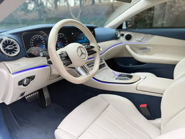 Mercedes-Benz E-Class (Imported) 2023 E 260 Coupé interior foto 8 Mercedes-Benz E-Class (Imported) 2023 E 260 Coupé interior foto 8
