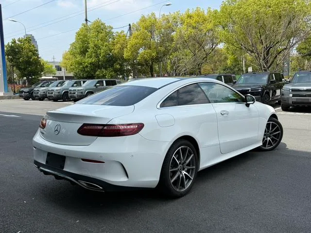 Mercedes-Benz E-Class (Imported) 2023 E 260 Coupe interior photo 11 Mercedes-Benz E-Class (Imported) 2023 E 260 Coupe interior photo 11