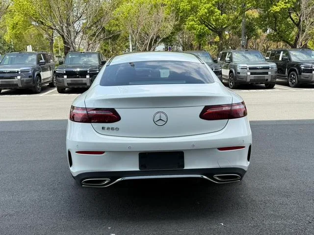 Mercedes-Benz E-Class (Imported) 2023 E 260 Coupe interior photo 12 Mercedes-Benz E-Class (Imported) 2023 E 260 Coupe interior photo 12