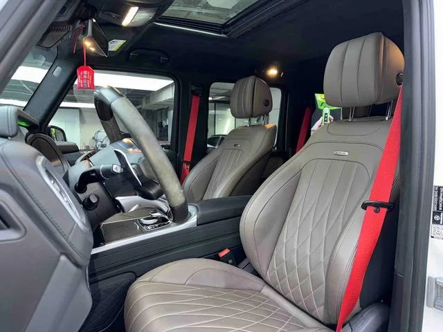 Mercedes-Benz Mercedes-AMG G-Class 2022 AMG G 63 intérieur photo 13