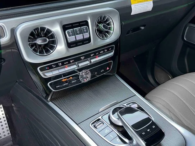 Mercedes-Benz Mercedes-AMG G-Class 2022 AMG G 63 intérieur photo 20