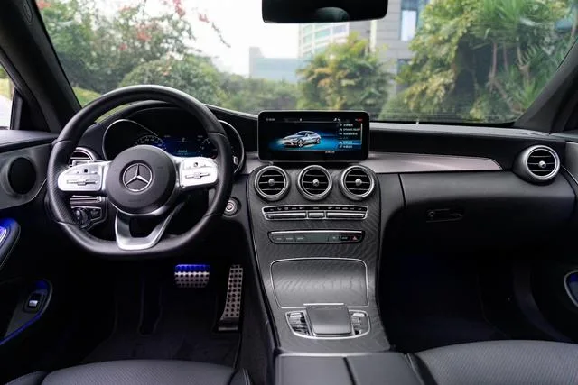 Mercedes-Benz C-Class 2021 C 260 Coupe interior photo 12 Mercedes-Benz C-Class 2021 C 260 Coupe interior photo 12