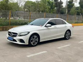 Mercedes-Benz C-Class 2021 C 200 L Edición deportiva de moda exterior foto 1 Mercedes-Benz C-Class 2021 C 200 L Edición deportiva de moda exterior foto 1