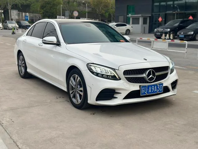 Mercedes-Benz C-Class 2021 C 200 L Edición deportiva de moda exterior foto 3 Mercedes-Benz C-Class 2021 C 200 L Edición deportiva de moda exterior foto 3