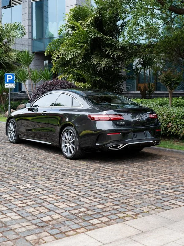 Mercedes-Benz E-Class (Imported) 2023 E 260 Coupe interior photo 13 Mercedes-Benz E-Class (Imported) 2023 E 260 Coupe interior photo 13