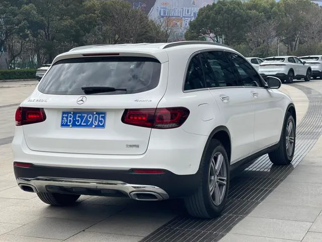 Mercedes-Benz GLC 2021 GLC 260 L 4MATIC Dinámico exterior foto 4 Mercedes-Benz GLC 2021 GLC 260 L 4MATIC Dinámico exterior foto 4